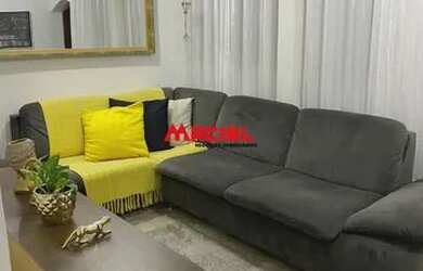 Imagem: A casa à venda possui 3 Dormitórios, 1 Banheiro, 2 Vagas na