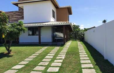 Imagem: A casa em condomínio possui 5 Dormitórios, 5 Banheiros, 4