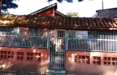 Imagem: A casa possui 1 Dormitório, 1 Banheiro, 50m² de Área e está