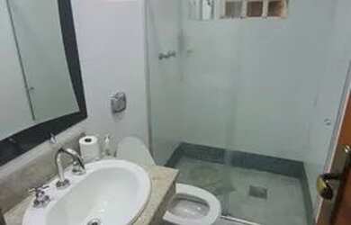 Imagem: A casa possui 4 Dormitórios, 3 Banheiros, 5 Vagas na garagem