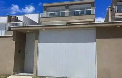 Imagem: A casa possui 3 Dormitórios, 5 Banheiros, 2 Vagas na garagem