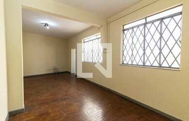 Imagem: O apartamento possui 1 Dormitório, 1 Banheiro e 105m² de Área