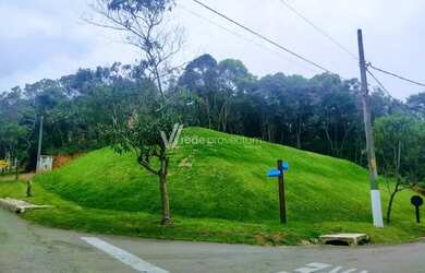 Imagem: O terreno possui 1.493m² de Área e está localizado em Serra