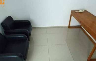 Imagem: O depósito possui 1 Vaga na garagem e 50m² de Área e está