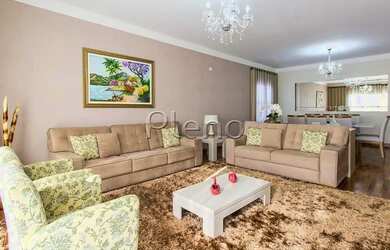 Imagem 2: Venda Sobrado com 258,00 metroQuadrado, 3 dormitório s , 4 vaga s . Swiss...