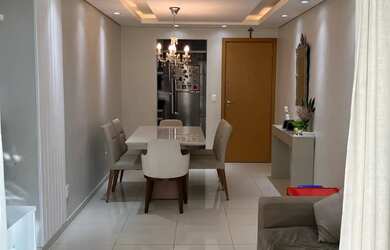 Imagem: O apartamento possui 2 Dormitórios, 2 Banheiros, 2 Vagas na