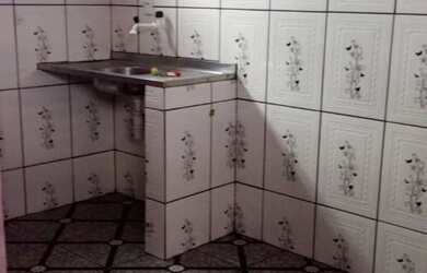 Imagem 5: Kit net cidade nova 1-Campo douradoPaga luz- Solteiro ou casal .R$ 550,00.Cont