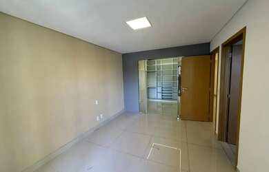 Imagem 6: Apartamento para aluguel possui 221 metros quadrados com 4 quartos