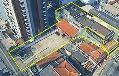 Imagem: O terreno possui 1.001m² de Área e está localizado em Vila