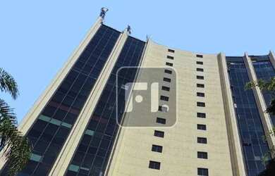 Imagem: O depósito possui 5 Vagas na garagem, 769m² de Área e está