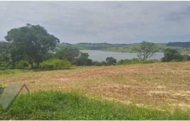 Imagem: O terreno possui 36957m² de Área e está localizado em Itaipu