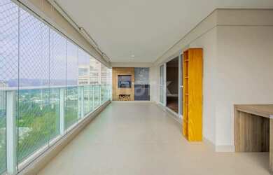 Imagem: O apartamento possui 4 Dormitórios, 4 Banheiros, 3 Vagas na