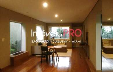 Imagem: A casa possui 4 Dormitórios, 3 Banheiros, 2 Vagas na garagem