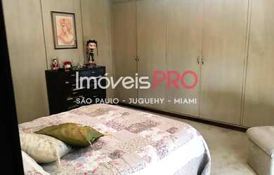 Imagem 13: Casa em Moema de 237m² com piscina e churrasqueira