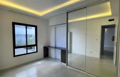 Imagem: O apartamento possui 3 Dormitórios, 3 Banheiros, 2 Vagas na