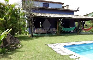 Imagem 2: Casa com 3 dormitórios no bairro Praia do Rosa em Imbituba SC