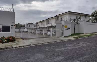 Imagem: Casa à venda em condomínio na zona oeste