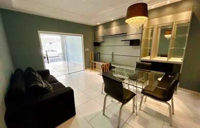 Imagem: A casa possui 3 Dormitórios, 4 Banheiros, 1 Vaga na garagem