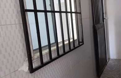 Imagem: A casa possui 2 Dormitórios e 2 Banheiros e está localizado