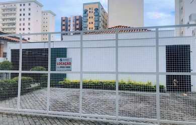 Imagem: A casa possui 5 Dormitórios, 5 Banheiros, 3 Vagas na garagem