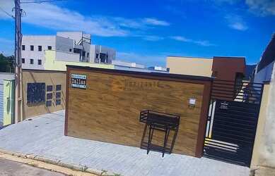 Imagem: A casa em condomínio possui 2 Dormitórios, 2 Banheiros, 1