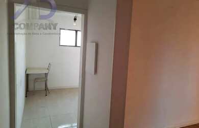 Imagem: O apartamento possui 3 Dormitórios, 1 Banheiro, 1 Vaga na garagem