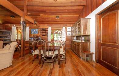 Imagem 4: Chácara à venda pertinho de Curitiba, em condominio, com casa mobiliada