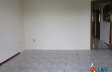 Imagem 16: Linda Casa. Churrasqueira, 250m² de Área, 5 Vagas na garageme3 Dormitórios