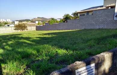 Imagem: O terreno possui 1.000m² de Área, Imóvel novo e está localizado