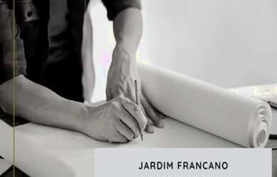 Imagem: O apartamento possui 3 Dormitórios, 1 Banheiro, 2 Vagas na