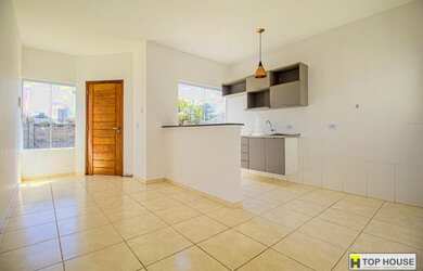 Imagem 16: Casa térrea com 2 dormitórios, sala, cozinha americana.Condomínio fechado...