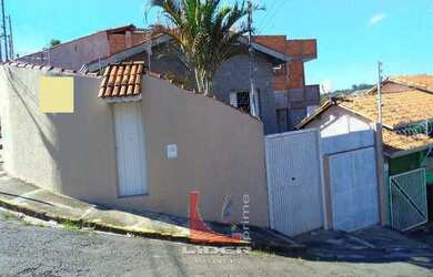 Imagem: A casa possui 2 Dormitórios, 1 Banheiro, 5 Vagas na garagem