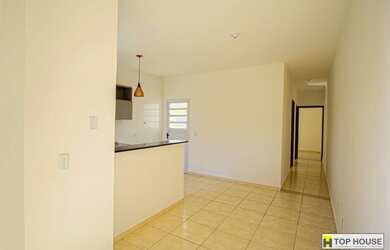 Imagem 10: Casa térrea com 2 dormitórios, sala, cozinha americana.Condomínio fechado...