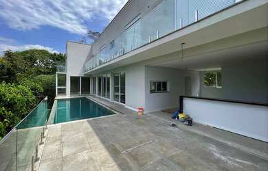 Imagem 6: Espetacular casa NOVA Condomínio Chácara dos Lagos - Piscina borda infinita vista mata pre