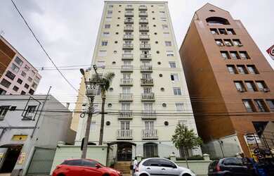 Imagem: O apartamento possui 3 Dormitórios, 2 Banheiros, 1 Vaga na