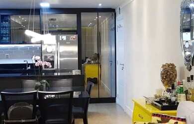 Imagem: O apartamento possui 3 Dormitórios, 3 Banheiros, 2 Vagas na