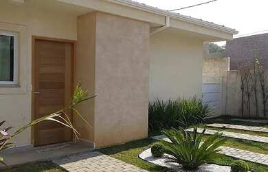 Imagem: A casa em condomínio possui 3 Dormitórios, 2 Banheiros, 2