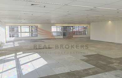 Imagem: O depósito possui 5 Vagas na garagem, 658-0m² de Área, Imóvel