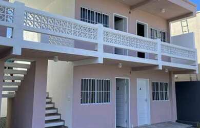 Imagem: A casa possui 1 Dormitório, 1 Banheiro, 1 Vaga na garagem