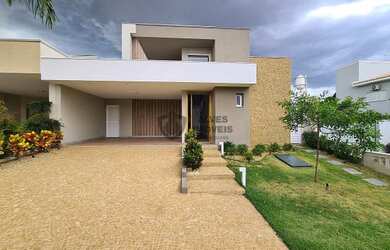 Imagem: A casa em condomínio possui 3 Dormitórios, 5 Banheiros, 4