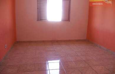 Imagem: A casa possui 5 Dormitórios, 5 Banheiros, 1 Vaga na garagem