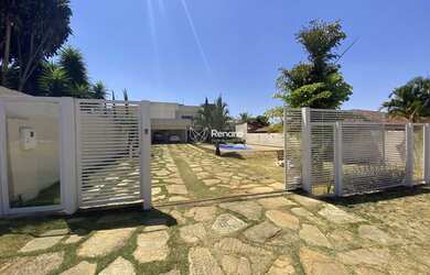 Imagem: A casa em condomínio possui 4 Dormitórios, 5 Banheiros, 5