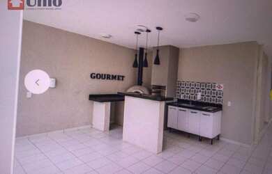 Imagem: O apartamento possui 2 Dormitórios, 1 Banheiro, 2 Vagas na