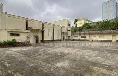 Imagem: O terreno possui 1.500m² de Área e está localizado em Centro