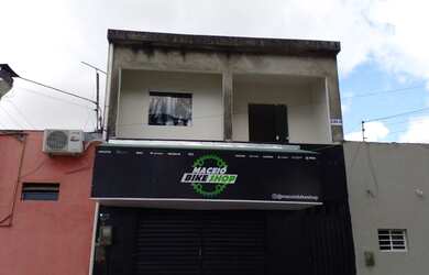 Imagem: A casa possui 2 Dormitórios, 1 Banheiro, 60m² de Área e