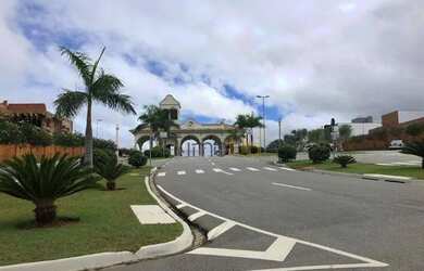 Imagem: A casa em condomínio possui 3 Dormitórios, 3 Banheiros, 4