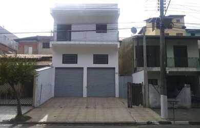 Imagem: O depósito possui 2 Vagas na garagem, 190m² de Área e está