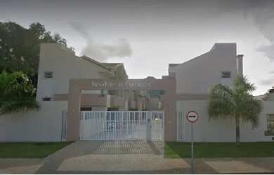 Imagem: A casa possui 4 Dormitórios, 4 Banheiros, 1 Vaga na garagem