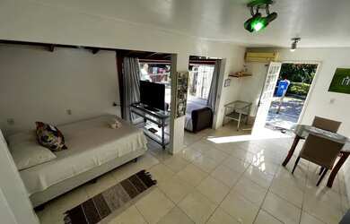 Imagem: O studio possui 1 Dormitório, 1 Banheiro, 1 Vaga na garagem