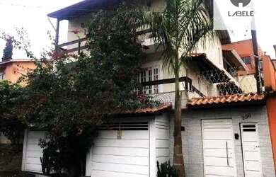 Imagem: A casa em condomínio possui 3 Dormitórios, 2 Banheiros, 2